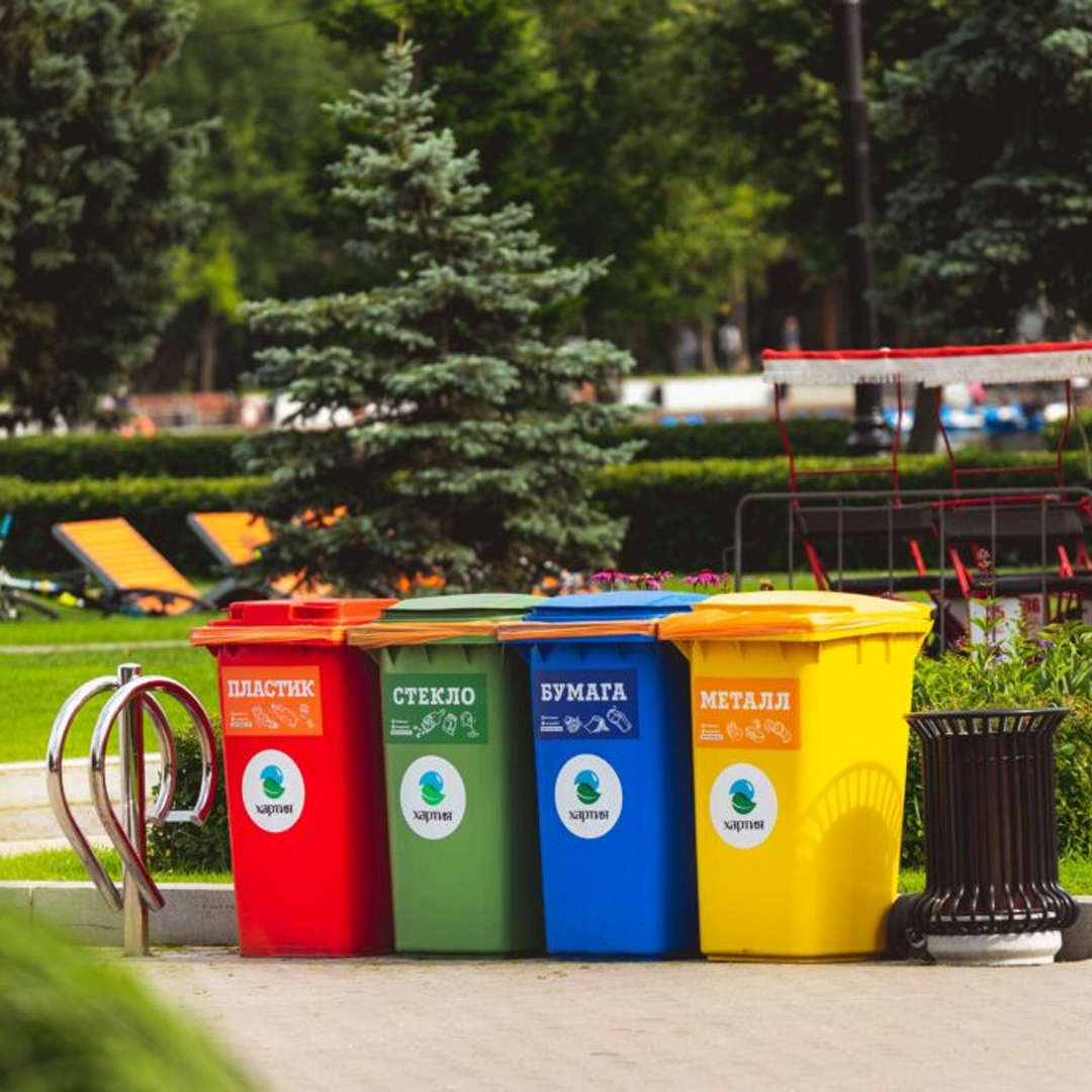 Eco-Friendly Recycling and Donation Services